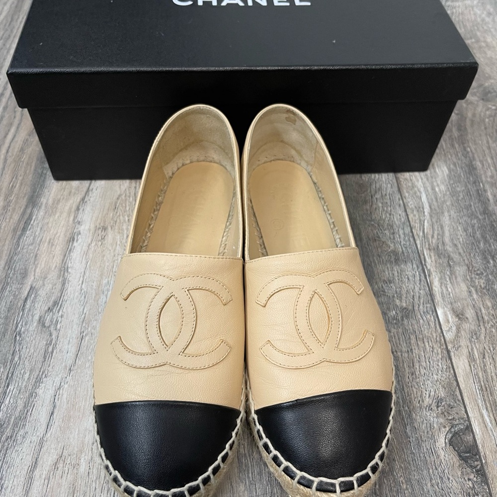 Chanel espadrille